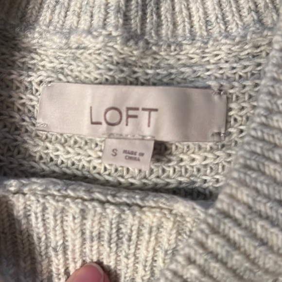 EUC Loft Sweater Gray Small - Picture 2 of 7
